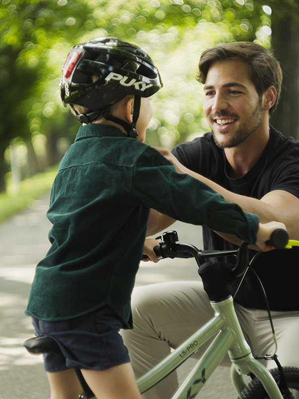 Helme, Kurze Hosen, Person, Gesicht, Rad, 